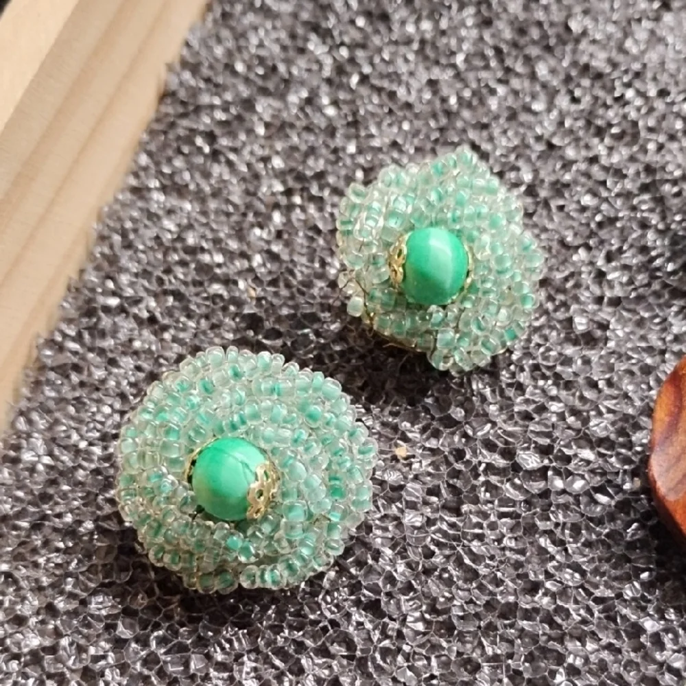 Vintage Clip-On Earrings Set in Green and Brown‎